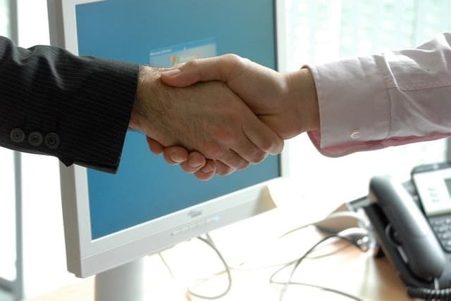 Why Use a Holiday Rental Property Manager?