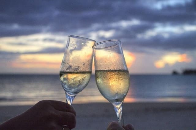 Holiday Let Investment for the Honeymoon Market